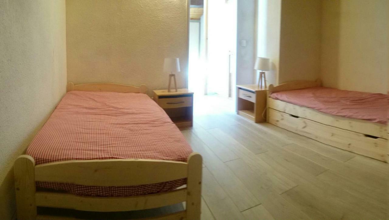 Les Olympiades Apartment Бур-Сен-Морис Екстериор снимка